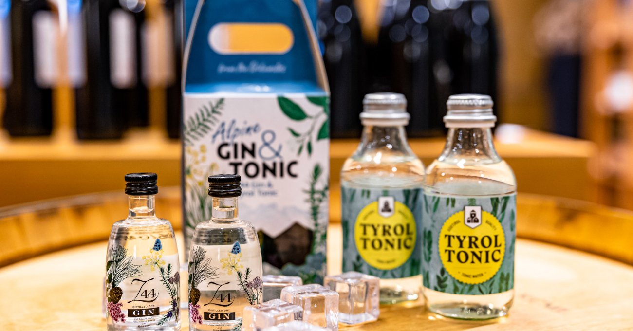 Alpine Gin & Tonic / RONER